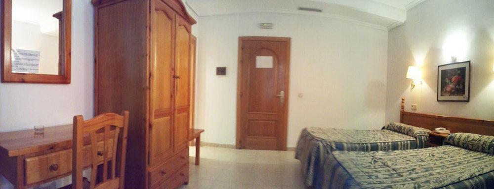 Centro Pensión 2*